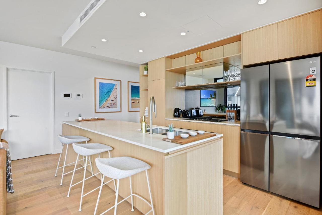 Beachfront Luxury Palm *