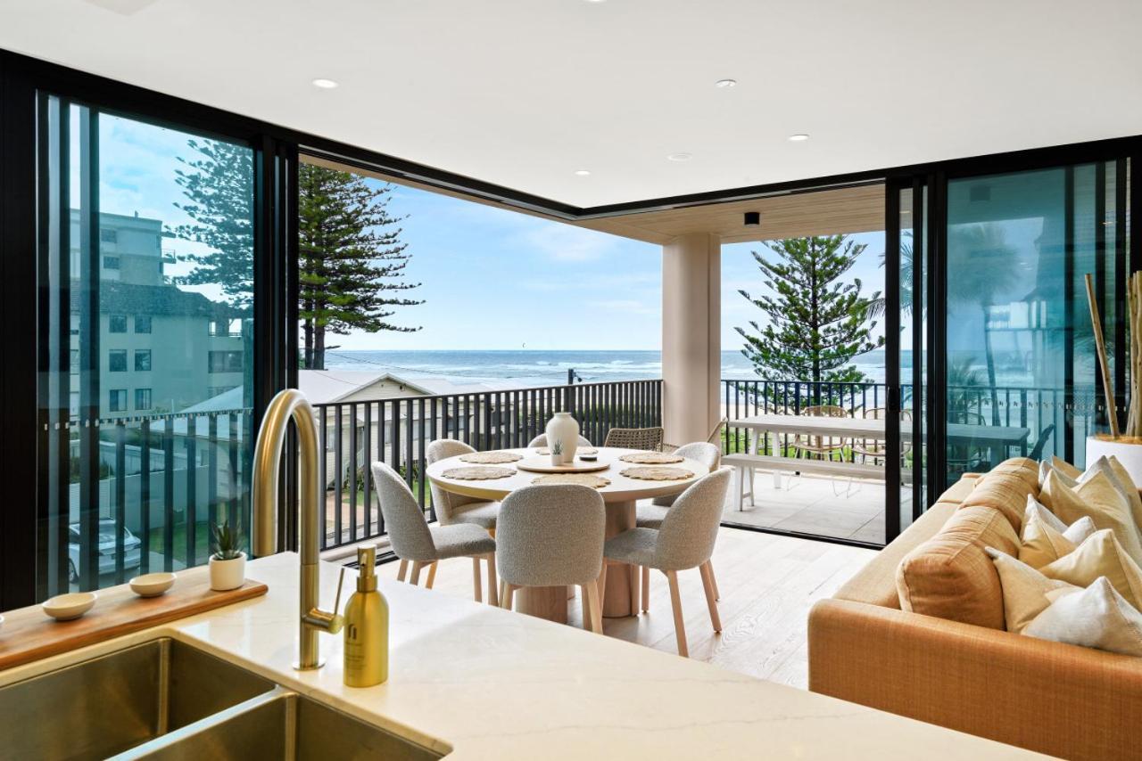 Beachfront Luxury Palm *